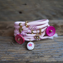 Cargar imagen en el visor de la galería, PULSERA ROSA VINTAGE