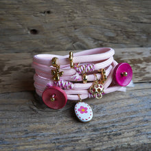 Cargar imagen en el visor de la galería, PULSERA ROSA VINTAGE