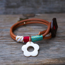 Load image into Gallery viewer, WHITE FLOWER BRACELET