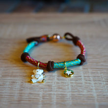 Cargar imagen en el visor de la galería, PULSERA OSO BLANCO