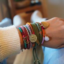 Cargar imagen en el visor de la galería, PULSERA CORAZÓN ROSA