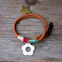 Load image into Gallery viewer, WHITE FLOWER BRACELET