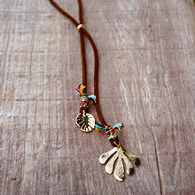Cargar imagen en el visor de la galería, COLLAR DOS HOJAS