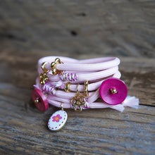 Cargar imagen en el visor de la galería, PULSERA ROSA VINTAGE