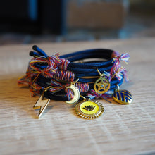 Cargar imagen en el visor de la galería, PULSERA DE SIETE PENDIENTES