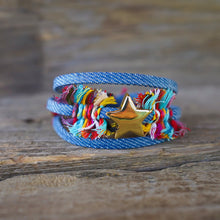 Cargar imagen en el visor de la galería, BLUE JEANS STAR BRACELET