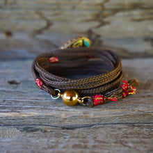 Cargar imagen en el visor de la galería, BOHEMIAN HEART BRACELET