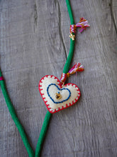 Cargar imagen en el visor de la galería, JULIETA HEART NECKLACE