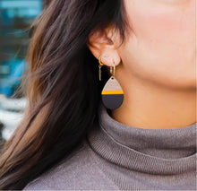 Load image into Gallery viewer, TEARDROP EARRINGS