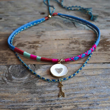 Cargar imagen en el visor de la galería, CHOKER CORAZON ROSA
