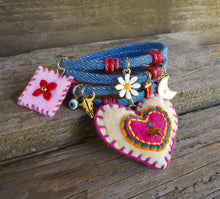 Cargar imagen en el visor de la galería, PRETTY HEART BRACELET
