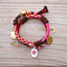 Load image into Gallery viewer, PINK FLOWER BRACELET
