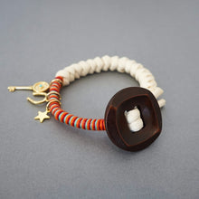 Load image into Gallery viewer, THE KEY OF LUCK BRACELET
