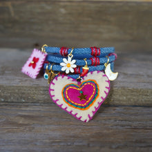 Load image into Gallery viewer, PRETTY HEART BRACELET
