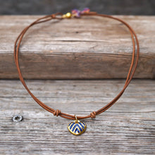 Load image into Gallery viewer, STRIPED HEART CHOCKER

