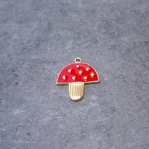 RED MUSHROOM CHARM