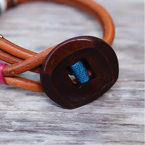 RED CHOCKER (Wood button)