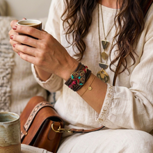 Cargar imagen en el visor de la galería, BOHEMIAN HEART BRACELET
