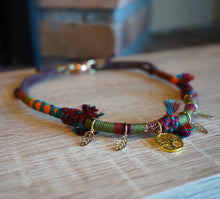 Cargar imagen en el visor de la galería, OTOÑO EN ESPAÑA CHOKER
