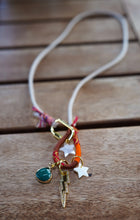Cargar imagen en el visor de la galería, LIGHTNING NECKLACE

