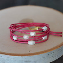 Load image into Gallery viewer, PINK PEARLS BRACELET

