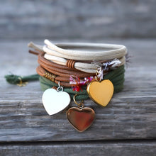 Cargar imagen en el visor de la galería, PULSERA CORAZÓN DE PLATA
