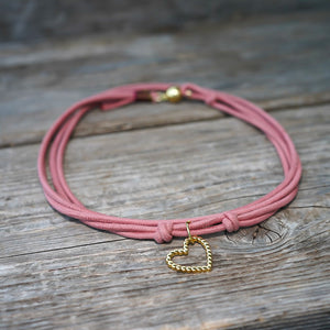 PINK HEART CHOKER