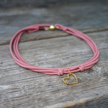 Load image into Gallery viewer, PINK HEART CHOKER
