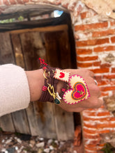 Cargar imagen en el visor de la galería, ISA HEART BRACELET
