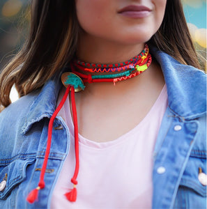 RED CHOCKER (Wood button)